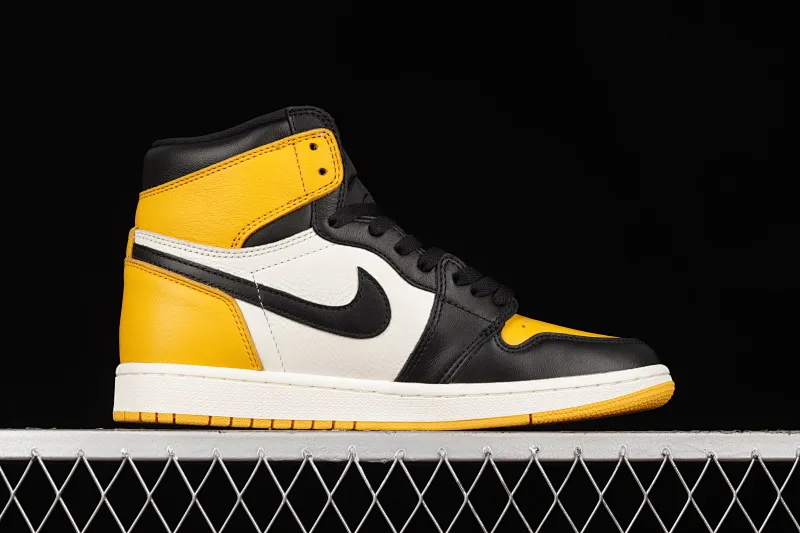 All categories Air Jordan Jordan series basketball shoes Air Jordan 1 High foreign trade version Air Jordan 1 Retro High OG AJ1 Joe 1 black and yellow toe 555088-711
